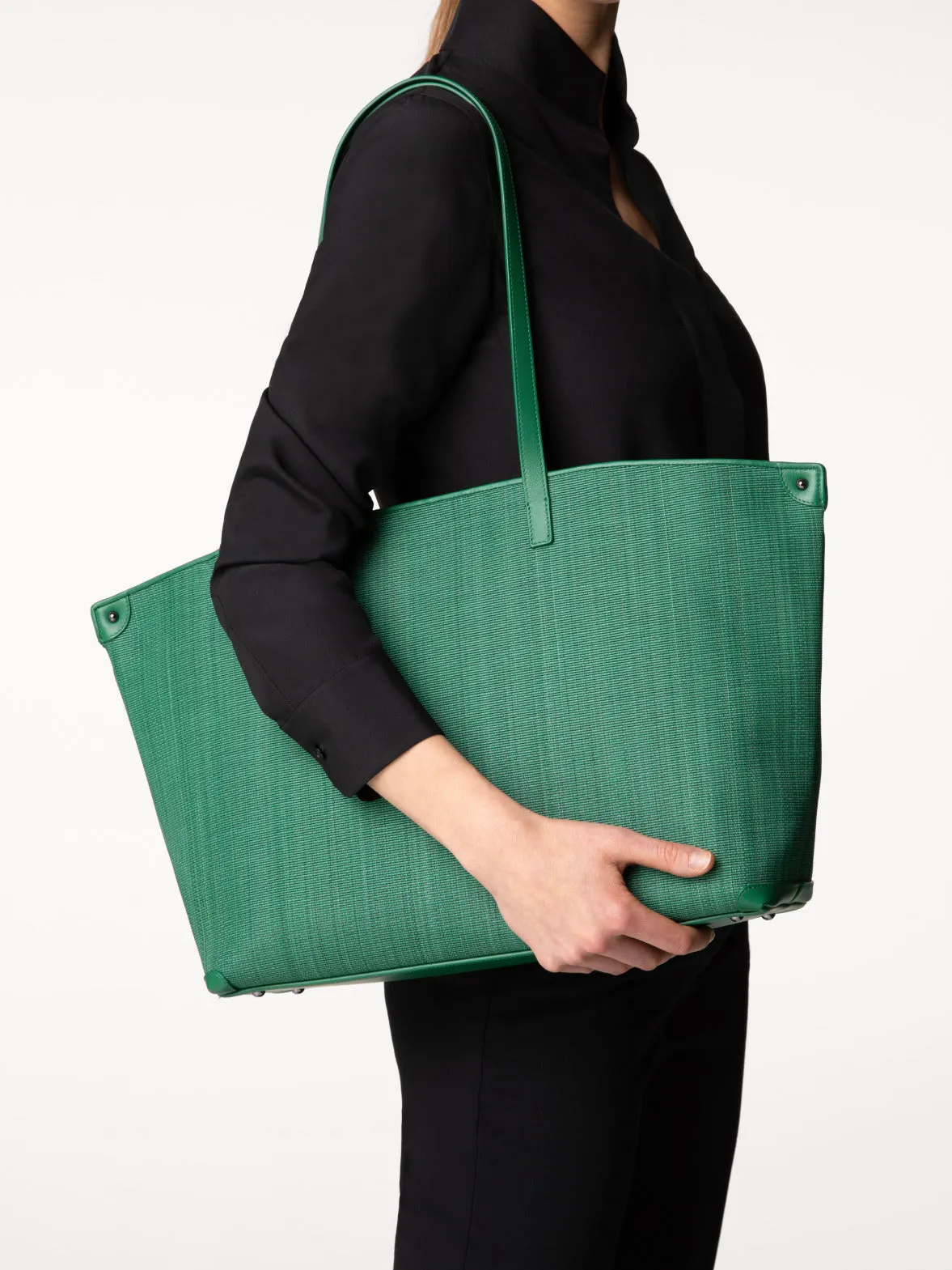 Ai Medium Shoulder Tote