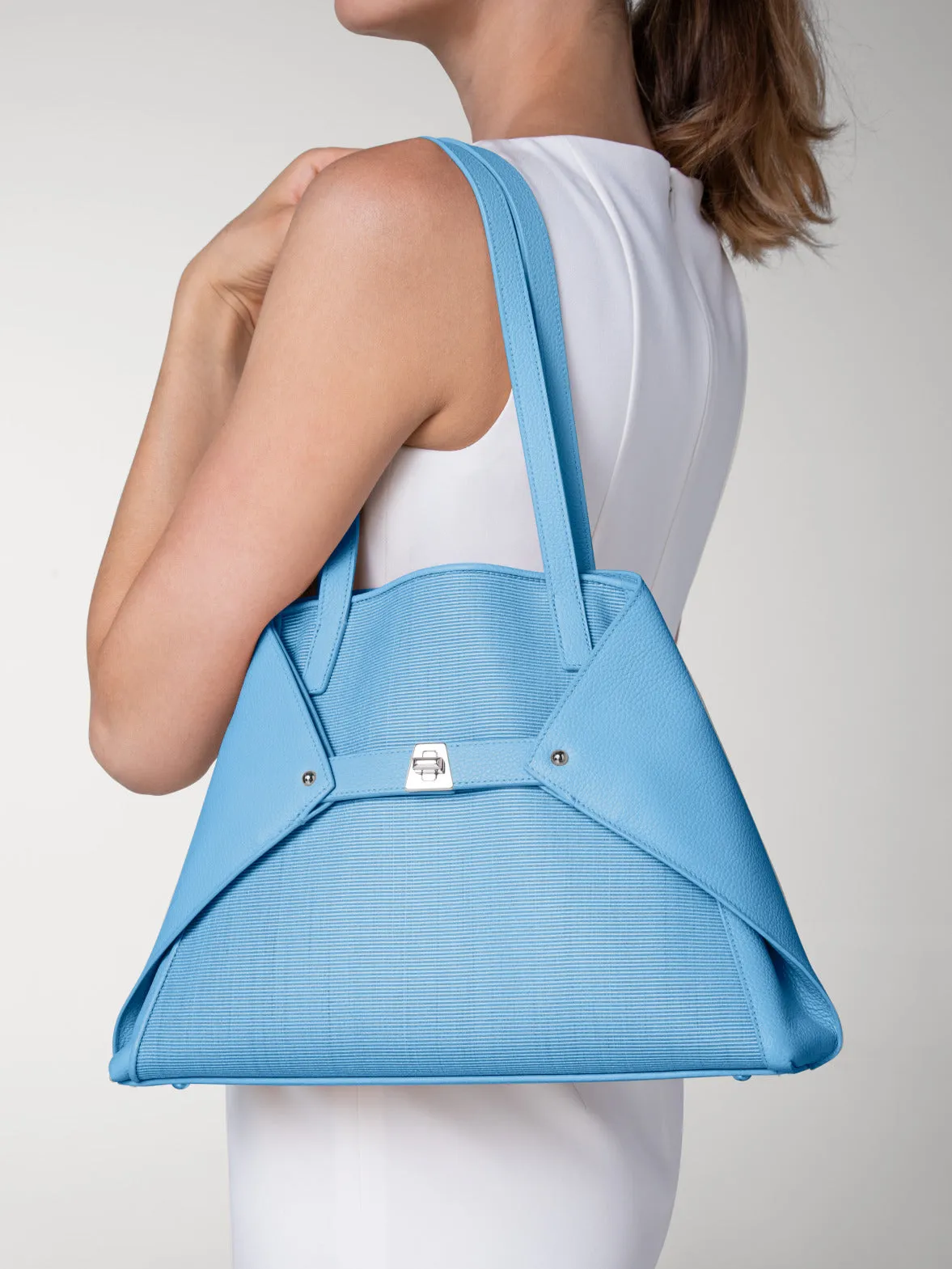 Ai Small Shoulder Tote