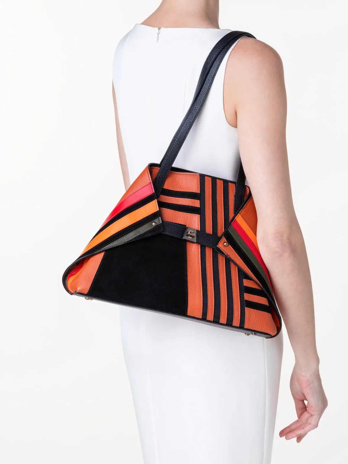 Ai Small Shoulder Tote