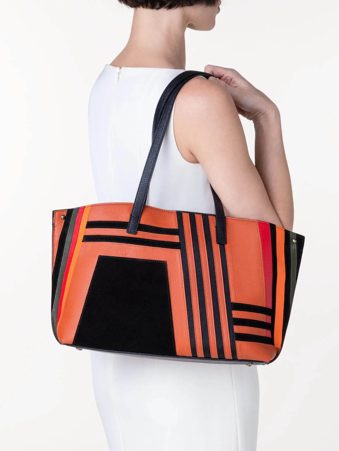 Ai Small Shoulder Tote