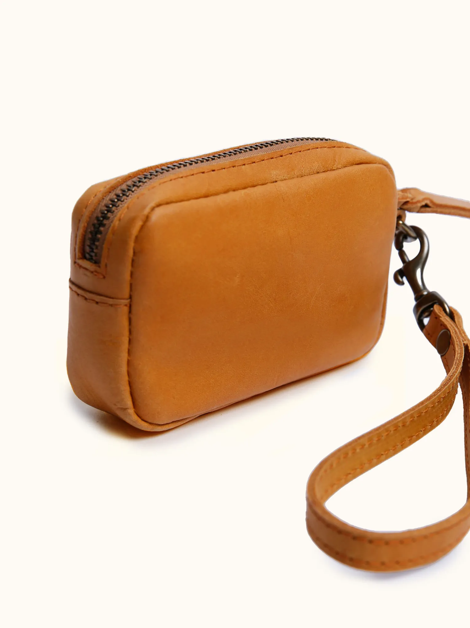 Amy Card Wallet/Wristlet in Cognac