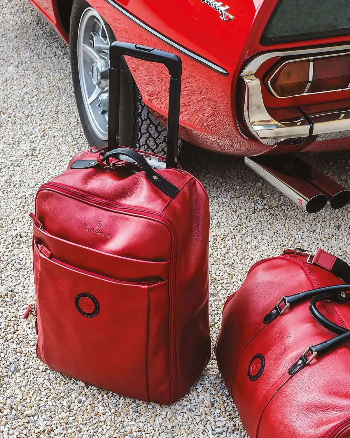 GLOBETROTTER - Full-grain Leather Trolley Bag - Red/Black