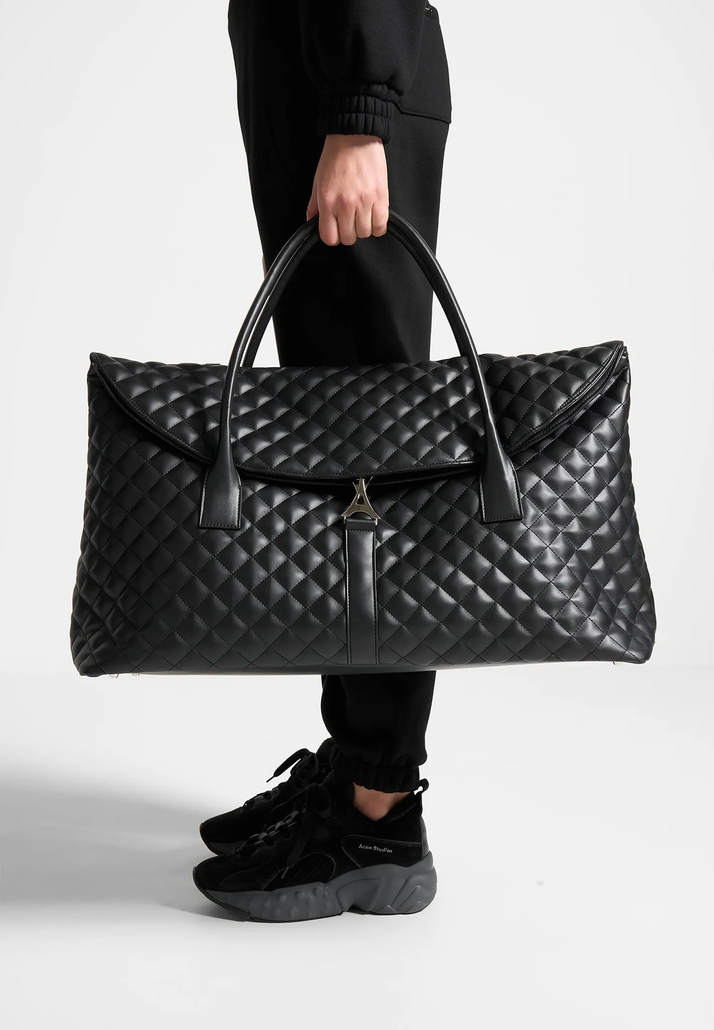 Leather Diamond Quilted Travel Bag - Black