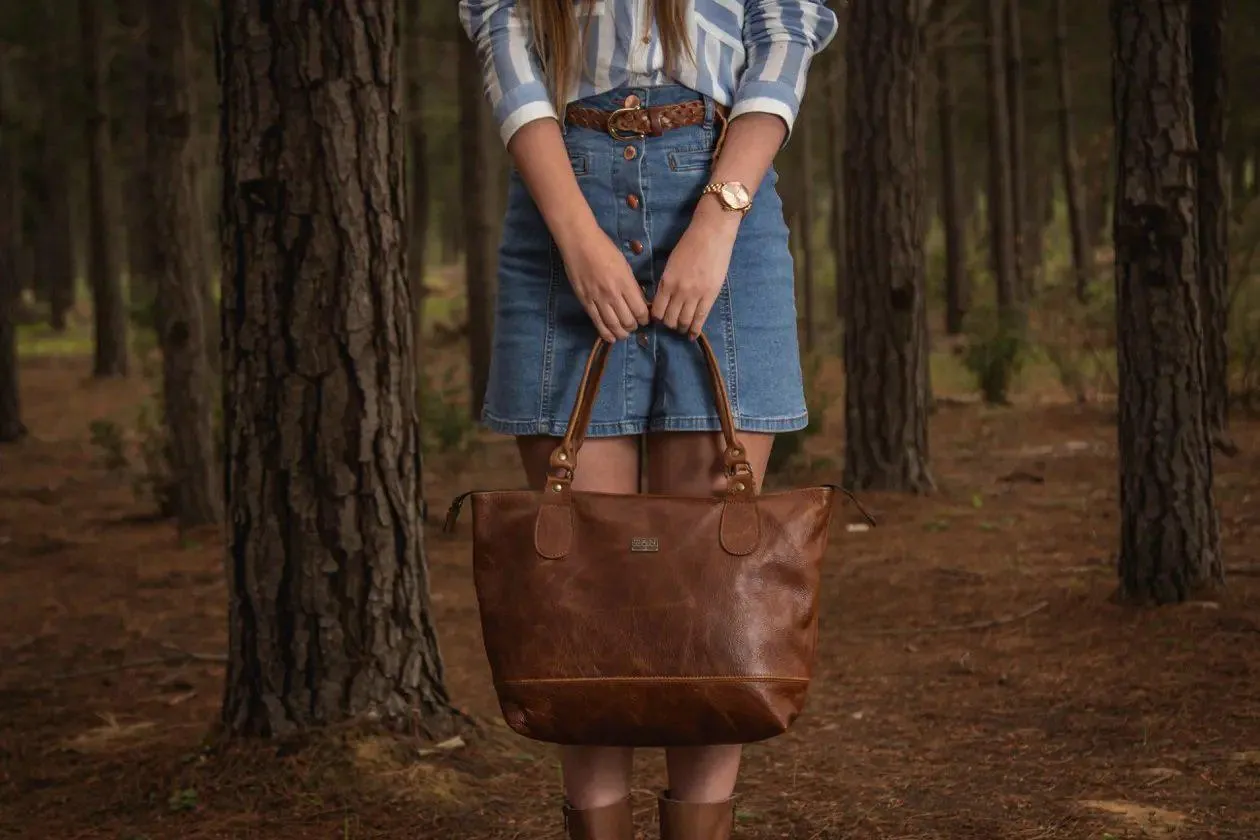 Tan Leather Goods - Daisy Leather Handbag | Pecan