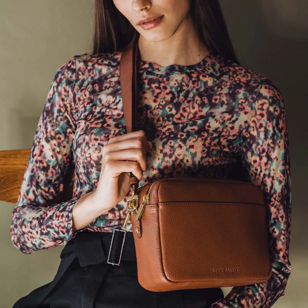 The Buena Vista Camera Bag Hazelnut