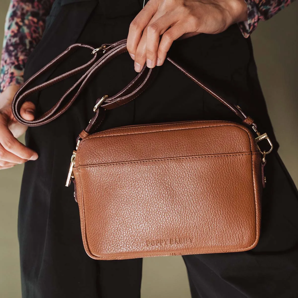 The Buena Vista Camera Bag Hazelnut