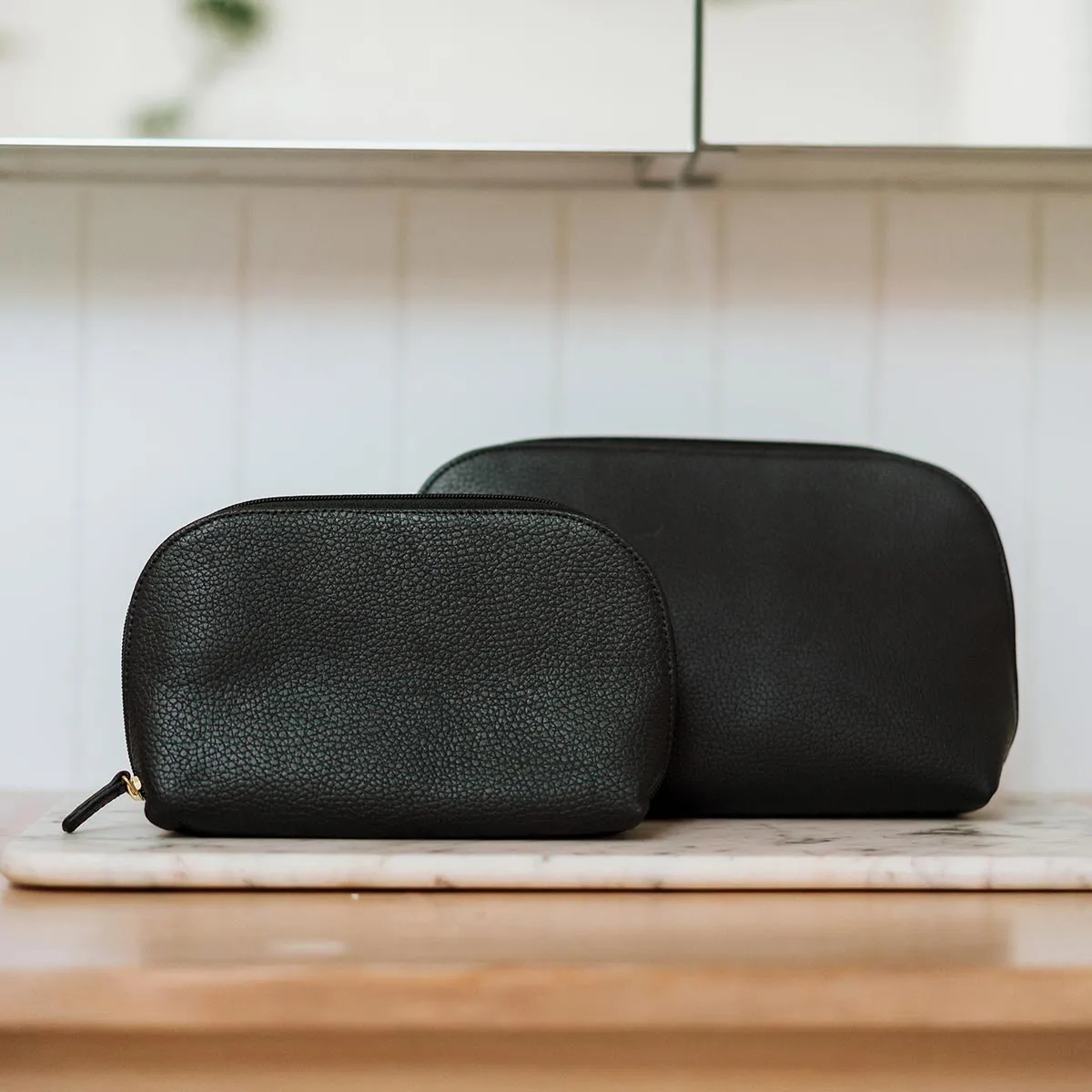 The Universal Pouch Large Black Pebble